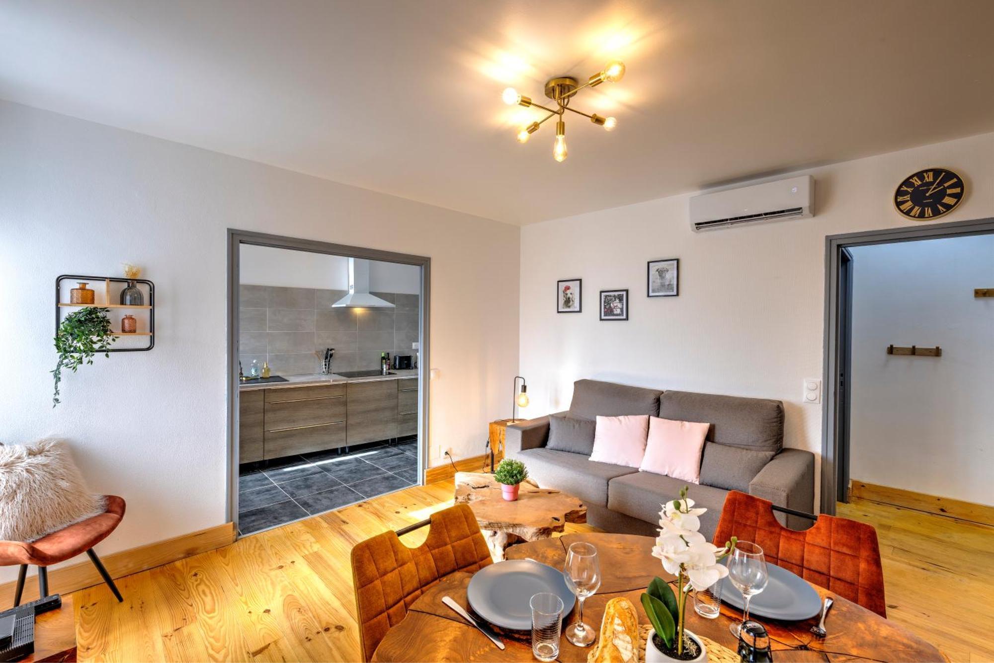 3 Pieces, Climatise, Calme, 100M Du Centre, Parking, "Lyriade" 사흘라 라 카네다 외부 사진